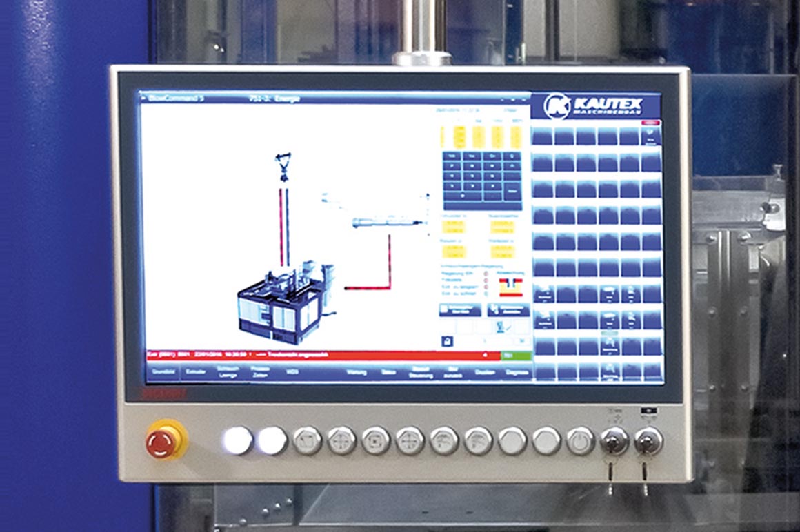 Die kundenspezifische Bedieneinheit der vollelektrischen Extrusionsblasformmaschine von Kautex Maschinenbau unterstreicht das Maschinendesign und erhöht die Ergonomie bei der Bedienung.