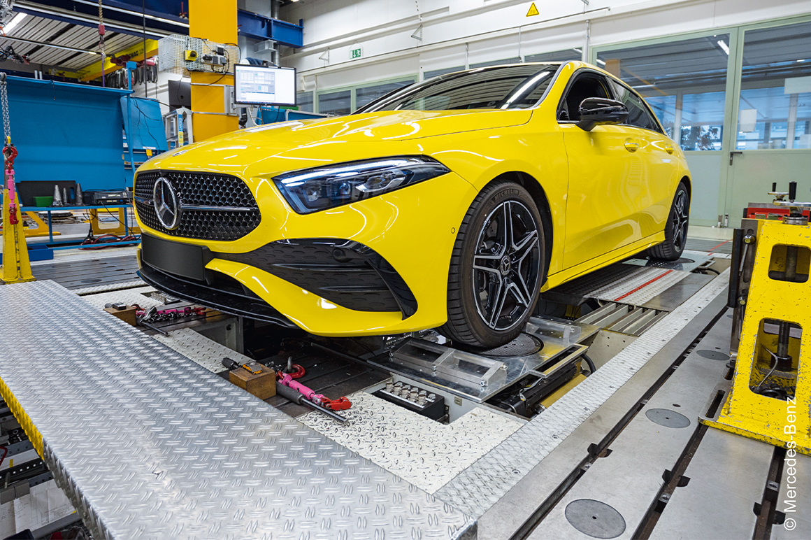 Mercedes-Benz uses precision measurement terminals to analyze and optimize the driving dynamics properties of future vehicle generations on several test benches.