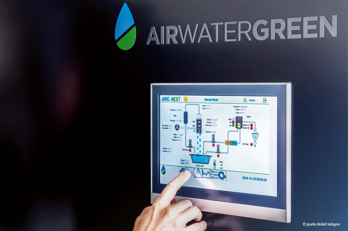 The dehumidifier parameters can be called up and adjusted on the control panel via the visualization implemented with TwinCAT HMI.