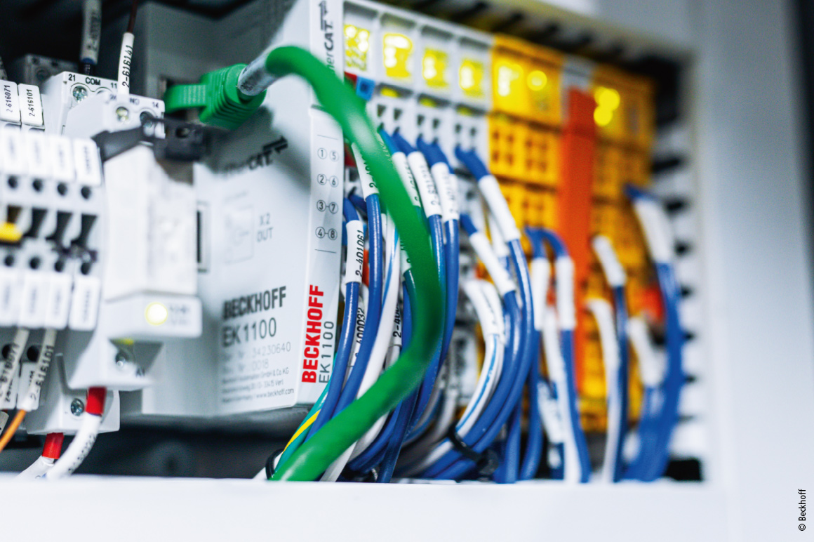 Automation NTH uses a wide variety of EtherCAT and TwinSAFE I/O terminals on the assembly machine and the reel feeder for sealing the diagnostic devices.