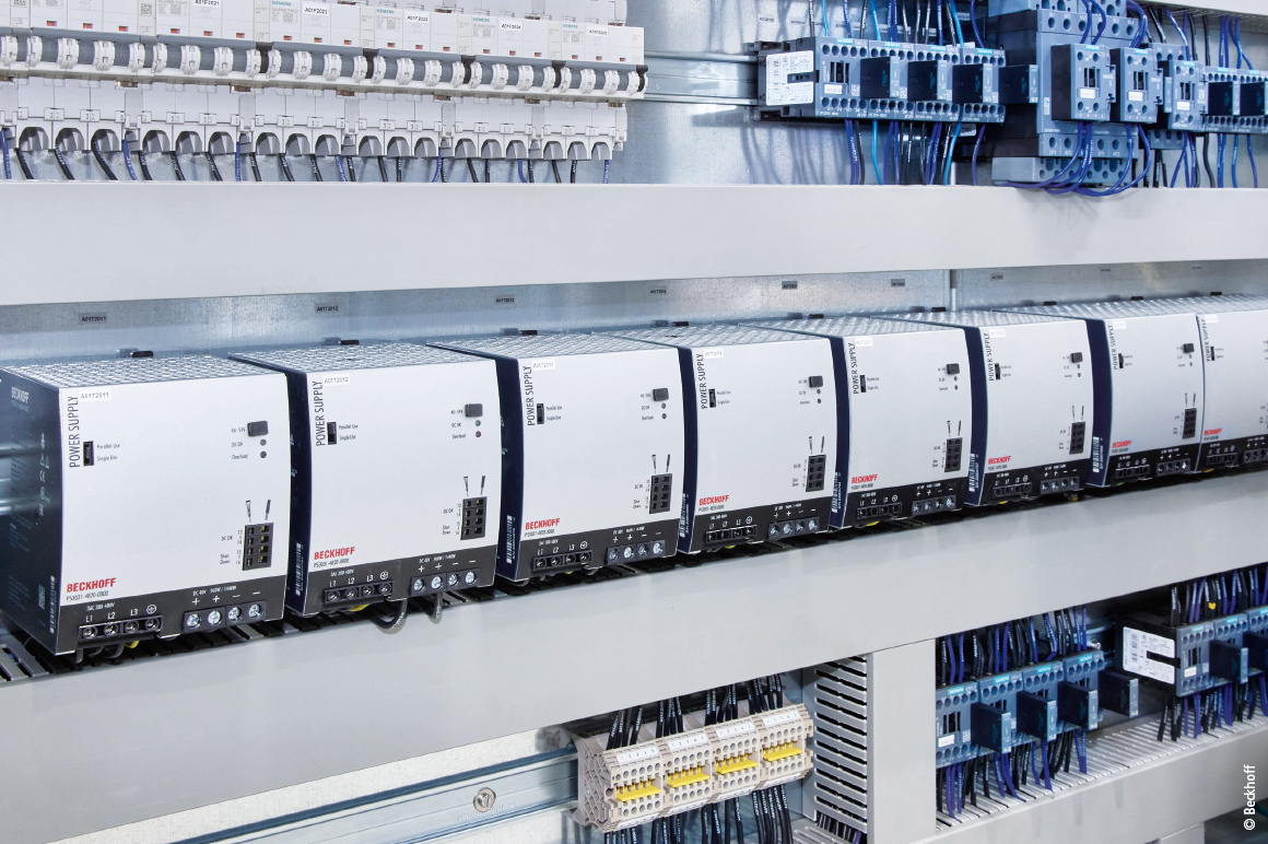 Numerous Beckhoff PS3031 power supplies are also used in the Tetra Pak® Cap Applicator 40 Speed Hyper.