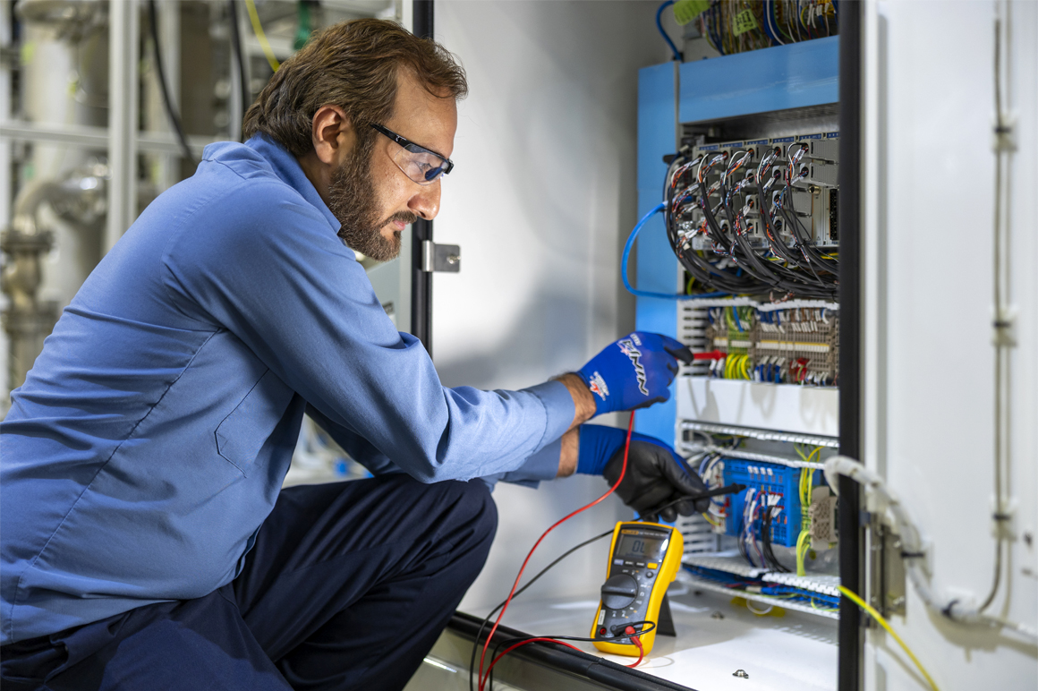 Beyond standard EtherCAT Terminals from Beckhoff, Greenlight also uses TwinSAFE terminals for integrated functional safety and ELX terminals for safe connection of field devices installed in hazardous areas.