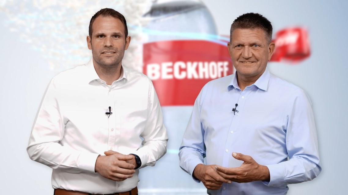 Plastics meets Packaging: Christian Gummich (Branchenmanagement Kunststoffmaschinen) und Frank Würthner (Branchenmanagement Verpackungsmachinen) erläutern, warum Maschinenbauer und Endkunden aus beiden Branchen von PC-based Control profitieren.